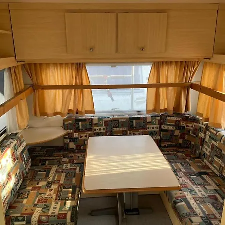 Camping Justarniacamp Przyczepa 5 Osobowa